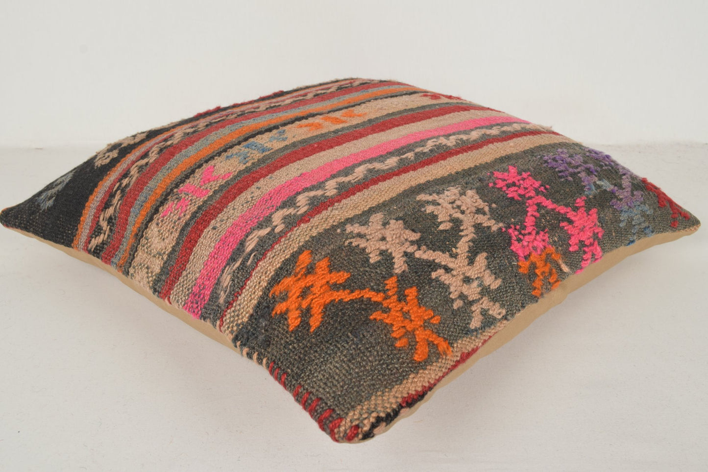 Zara Kilim Rugs Pillows B01670 20x20 Bohemian House Textile