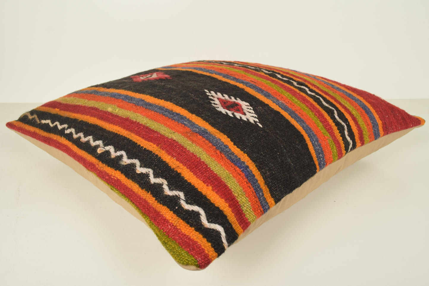Kilim Pillow Covers for Sale A00868 Inexpensive pillow covers Moroccan pillow cases 24x24