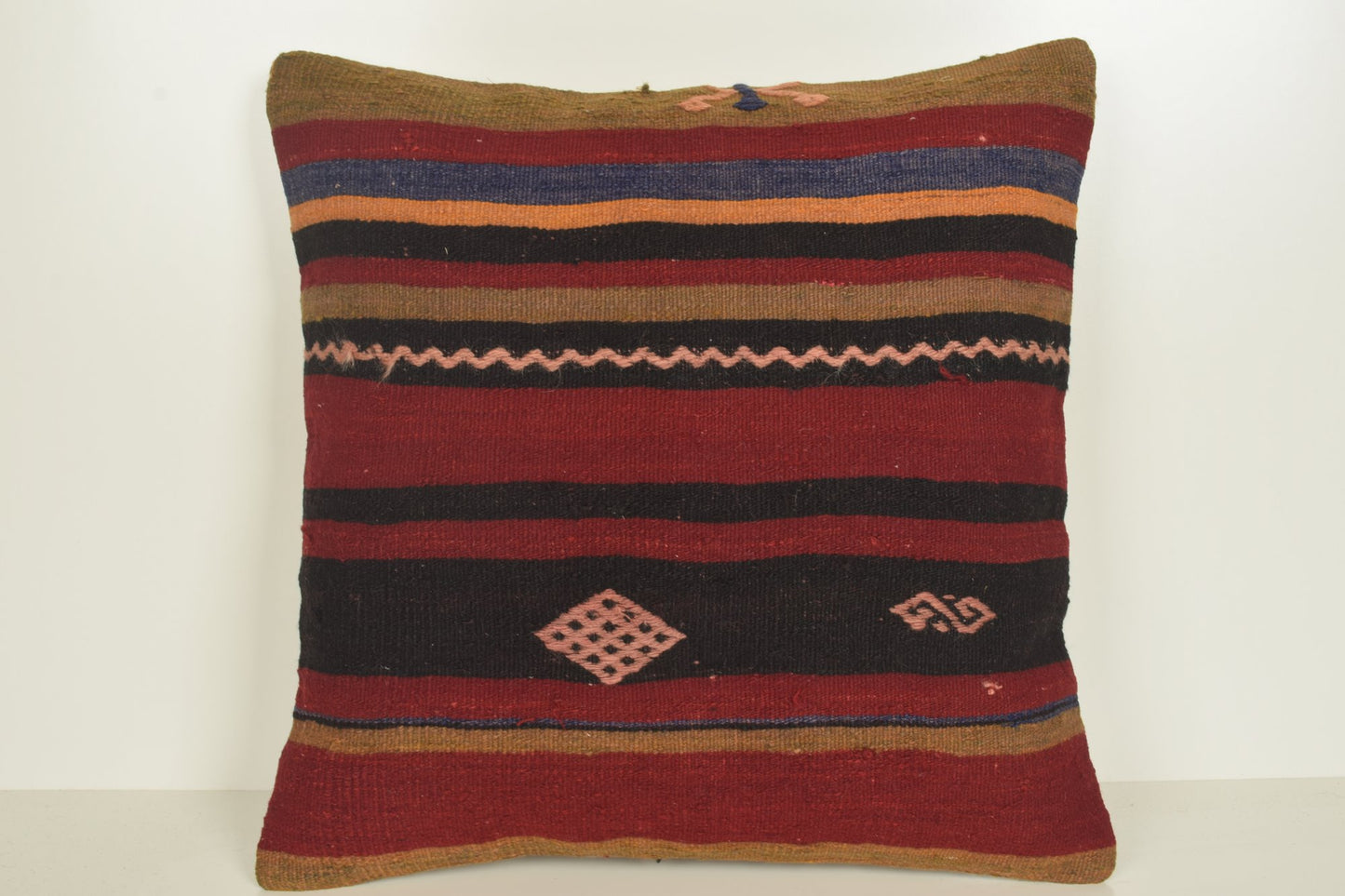 Vintage Boho Pillows B01792 20x20 Village Design Woolen